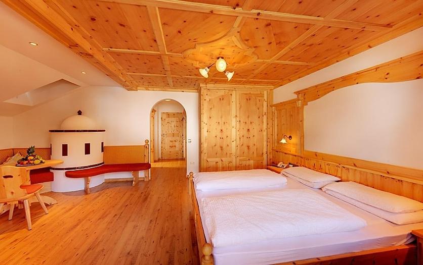 Hotel Alaska Selva di Val Gardena Rum bild